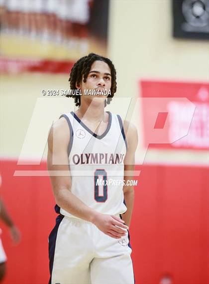 Thumbnail 1 in Leuzinger vs Cathedral Catholic (Take Flight Challenge) photogallery.