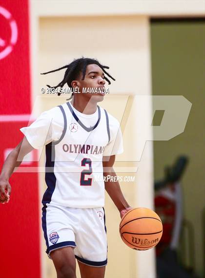 Thumbnail 3 in Leuzinger vs Cathedral Catholic (Take Flight Challenge) photogallery.
