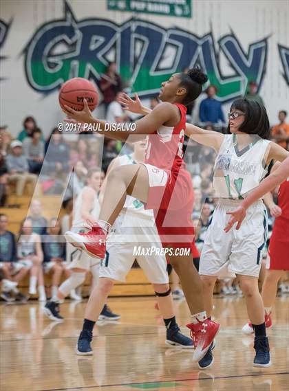 Thumbnail 1 in Regis Jesuit @ ThunderRidge photogallery.