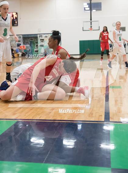 Thumbnail 1 in Regis Jesuit @ ThunderRidge photogallery.