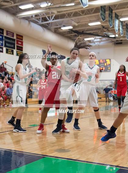 Thumbnail 3 in Regis Jesuit @ ThunderRidge photogallery.