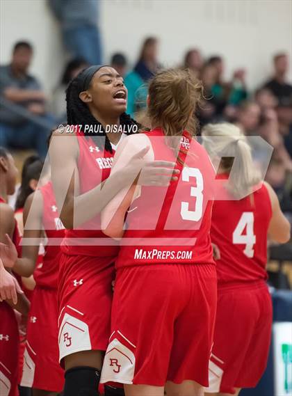 Thumbnail 2 in Regis Jesuit @ ThunderRidge photogallery.