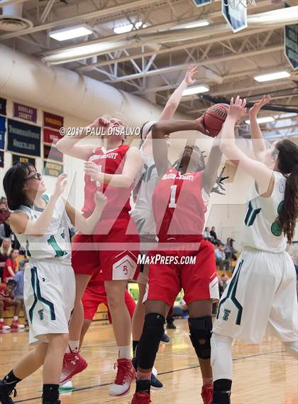 Thumbnail 3 in Regis Jesuit @ ThunderRidge photogallery.