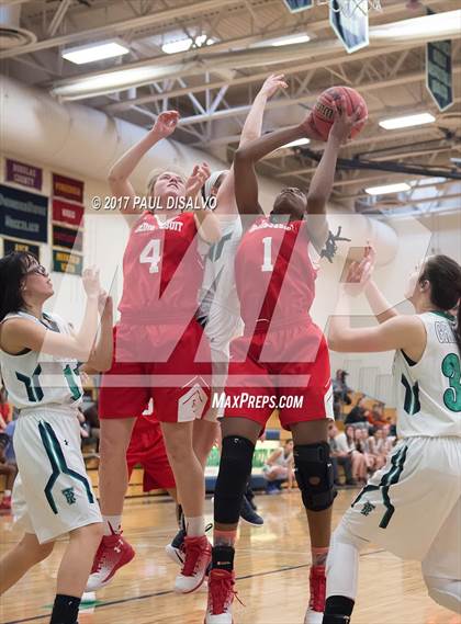 Thumbnail 2 in Regis Jesuit @ ThunderRidge photogallery.