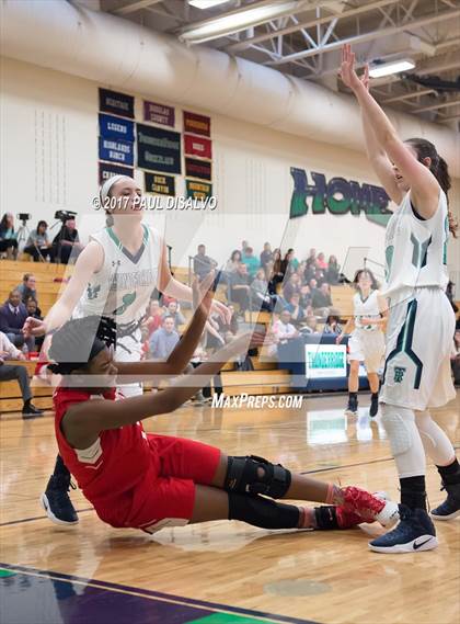 Thumbnail 1 in Regis Jesuit @ ThunderRidge photogallery.