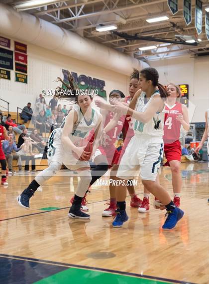 Thumbnail 3 in Regis Jesuit @ ThunderRidge photogallery.