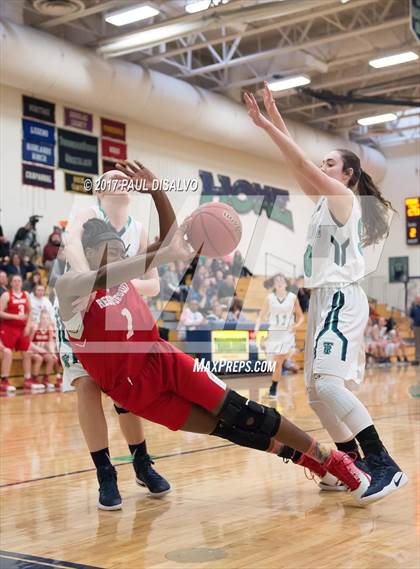 Thumbnail 2 in Regis Jesuit @ ThunderRidge photogallery.