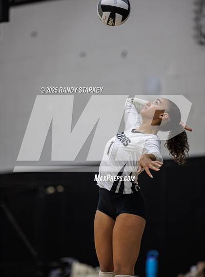 Thumbnail 1 in Lehigh @ Mariner photogallery.