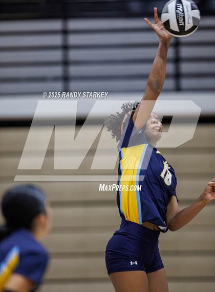 Thumbnail 1 in Lehigh @ Mariner photogallery.
