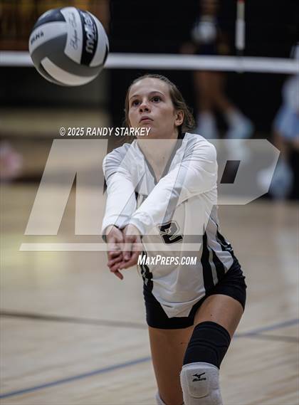 Thumbnail 1 in Lehigh @ Mariner photogallery.