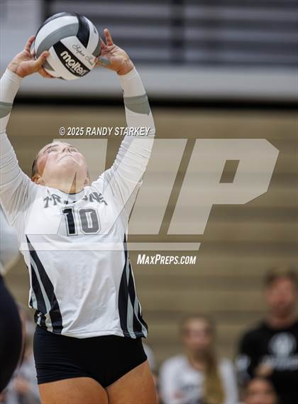 Thumbnail 3 in Lehigh @ Mariner photogallery.