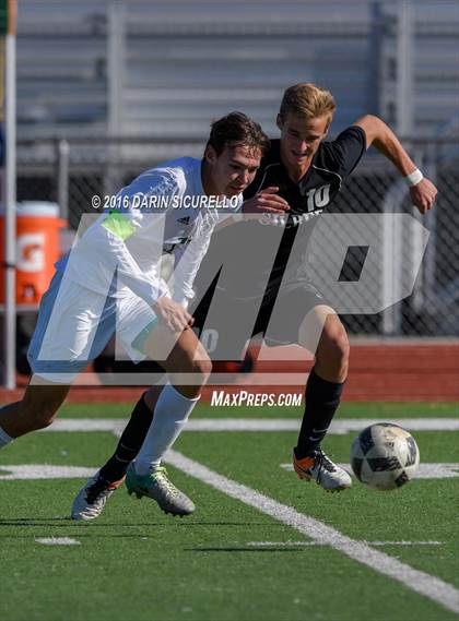 Thumbnail 3 in Basha vs. Gilbert (Coyote Classic Tournament )  photogallery.