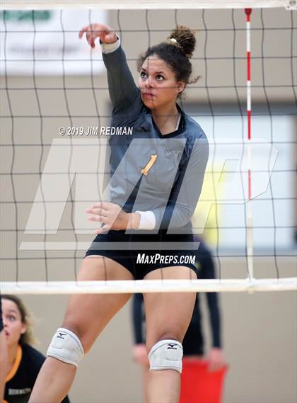 Thumbnail 1 in Gatesville @ Glenn photogallery.