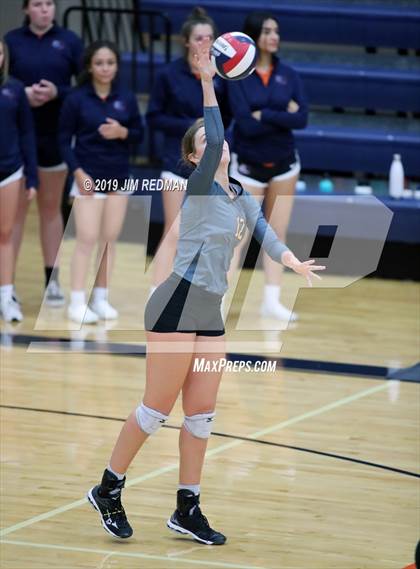 Thumbnail 1 in Gatesville @ Glenn photogallery.