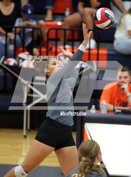 Thumbnail 1 in Gatesville @ Glenn photogallery.