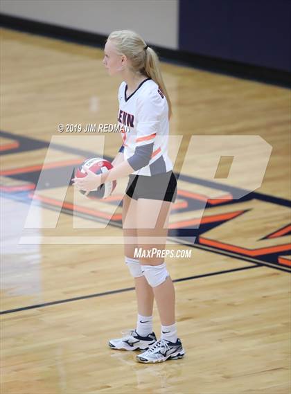 Thumbnail 3 in Gatesville @ Glenn photogallery.