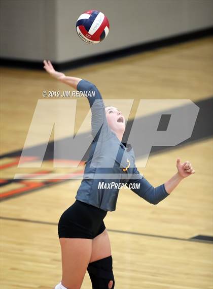 Thumbnail 3 in Gatesville @ Glenn photogallery.