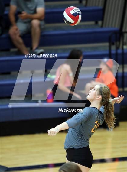 Thumbnail 1 in Gatesville @ Glenn photogallery.