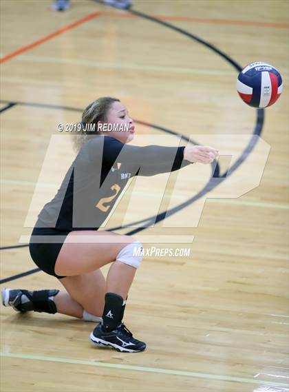 Thumbnail 1 in Gatesville @ Glenn photogallery.