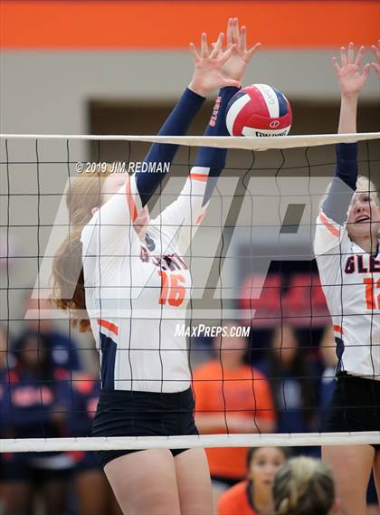 Thumbnail 2 in Gatesville @ Glenn photogallery.