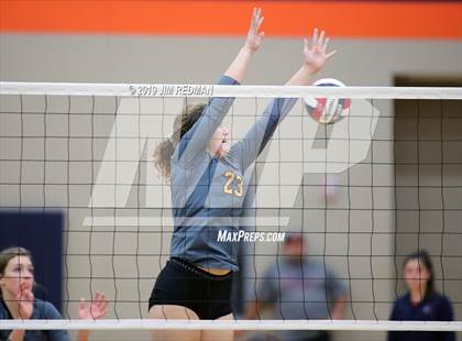 Thumbnail 3 in Gatesville @ Glenn photogallery.