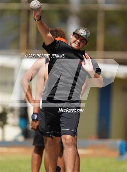 Thumbnail 3 in Kalani Invitational photogallery.