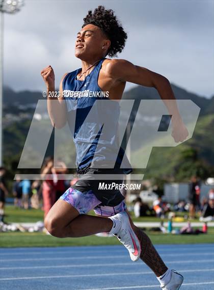 Thumbnail 3 in Kalani Invitational photogallery.