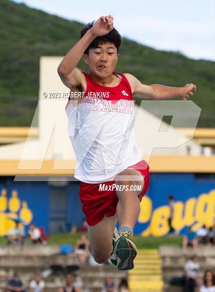 Thumbnail 3 in Kalani Invitational photogallery.
