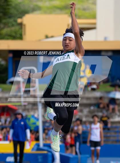 Thumbnail 3 in Kalani Invitational photogallery.