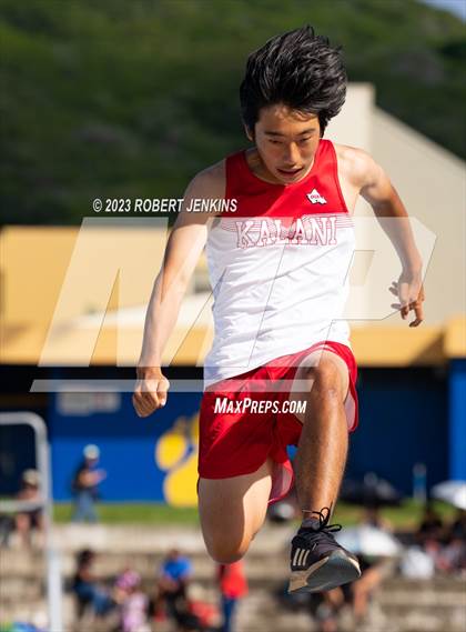 Thumbnail 3 in Kalani Invitational photogallery.