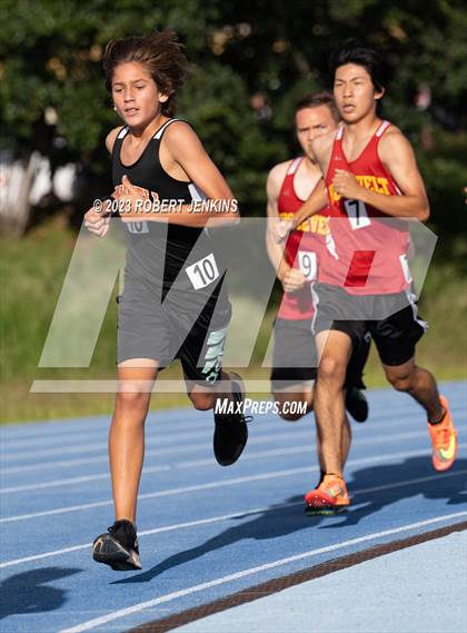 Thumbnail 2 in Kalani Invitational photogallery.