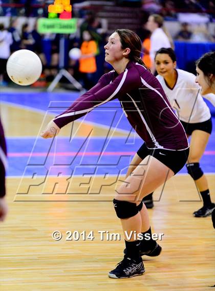 Thumbnail 2 in Idalia vs. McClave (CHSAA 1A Playoff) photogallery.