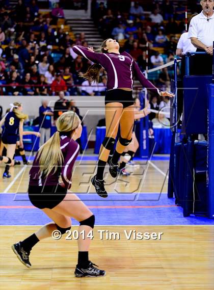 Thumbnail 3 in Idalia vs. McClave (CHSAA 1A Playoff) photogallery.
