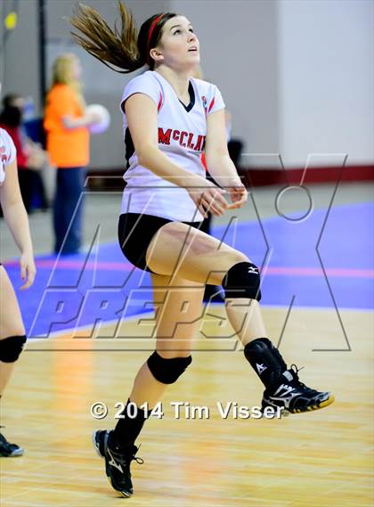 Thumbnail 3 in Idalia vs. McClave (CHSAA 1A Playoff) photogallery.