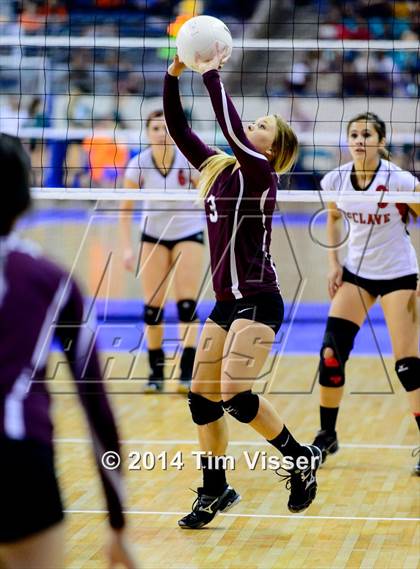 Thumbnail 1 in Idalia vs. McClave (CHSAA 1A Playoff) photogallery.