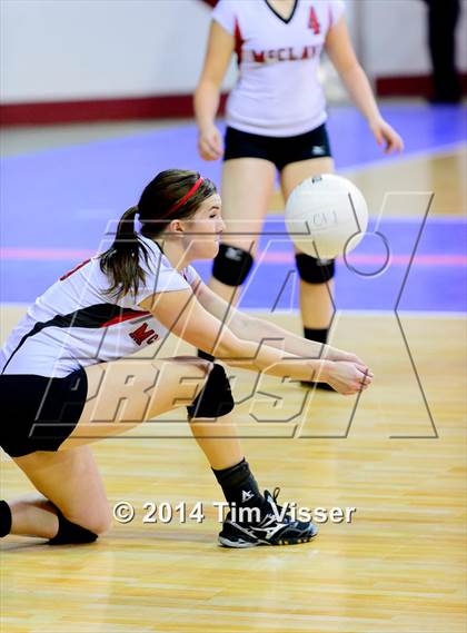 Thumbnail 2 in Idalia vs. McClave (CHSAA 1A Playoff) photogallery.