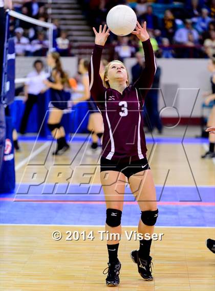 Thumbnail 1 in Idalia vs. McClave (CHSAA 1A Playoff) photogallery.