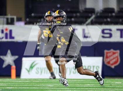 Thumbnail 2 in Columbus @ Malakoff (UIL 3A Division I Football Final) photogallery.