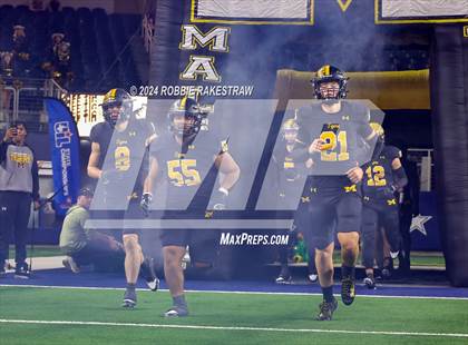 Thumbnail 1 in Columbus @ Malakoff (UIL 3A Division I Football Final) photogallery.