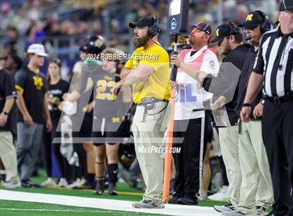 Thumbnail 2 in Columbus @ Malakoff (UIL 3A Division I Football Final) photogallery.