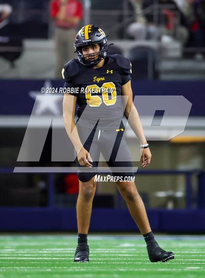 Thumbnail 1 in Columbus @ Malakoff (UIL 3A Division I Football Final) photogallery.