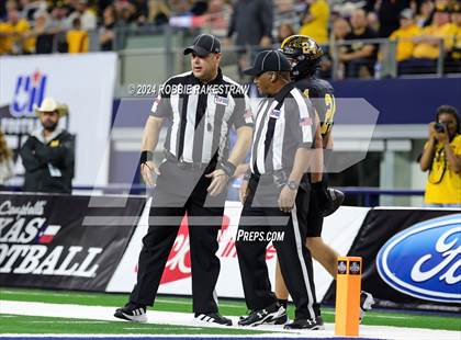 Thumbnail 3 in Columbus @ Malakoff (UIL 3A Division I Football Final) photogallery.