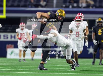 Thumbnail 3 in Columbus @ Malakoff (UIL 3A Division I Football Final) photogallery.