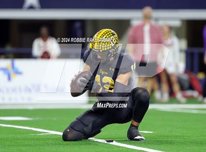 Thumbnail 1 in Columbus @ Malakoff (UIL 3A Division I Football Final) photogallery.