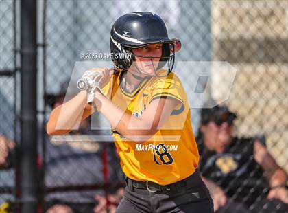 Thumbnail 2 in Central Lee vs Bettendorf (Rick Doran Classic) photogallery.