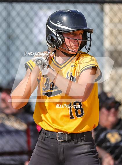 Thumbnail 1 in Central Lee vs Bettendorf (Rick Doran Classic) photogallery.