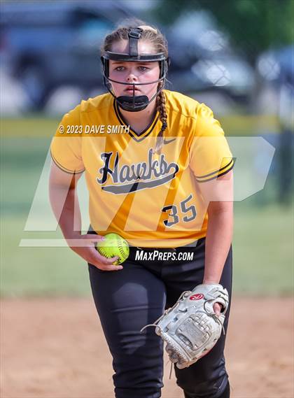 Thumbnail 1 in Central Lee vs Bettendorf (Rick Doran Classic) photogallery.