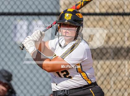 Thumbnail 3 in Central Lee vs Bettendorf (Rick Doran Classic) photogallery.