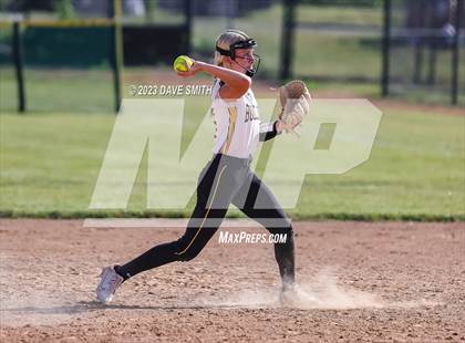 Thumbnail 2 in Central Lee vs Bettendorf (Rick Doran Classic) photogallery.