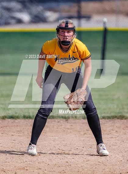 Thumbnail 2 in Central Lee vs Bettendorf (Rick Doran Classic) photogallery.